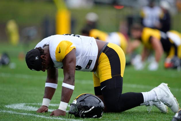 August 16, 2026, Latrobe, Pa, USA: August 16, 2026: Darnell Washington 80 during the Pittsburgh Steelers Training Camp at Saint Vincent College in Latrobe PA. NFL, American Football Herren, USA 2026: Steelers Training Camp AUG 16  - ZUMAa234 20260816_zsa_a234_104 Copyright: xAMGx