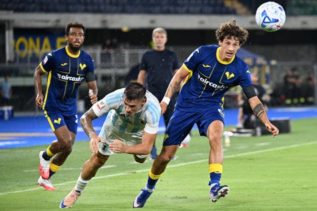Hellas Verona v Virtus Entella - Coppa Italia Domagoj Bradaric of Hellas Verona FC is in action during the soccer match between Hellas Verona FC and Virtus Entella Chiavari, leg of 32 of Frecciarossa Italian Cup 2026 2027 at Marcantonio Bentegodi Stadium in Verona, Italy, on August 16, 2026. Verona Italy Italy  Copyright: xRobertoxTommasinix originalFilename:tommasini-hellasve260816_npk3K.jpg