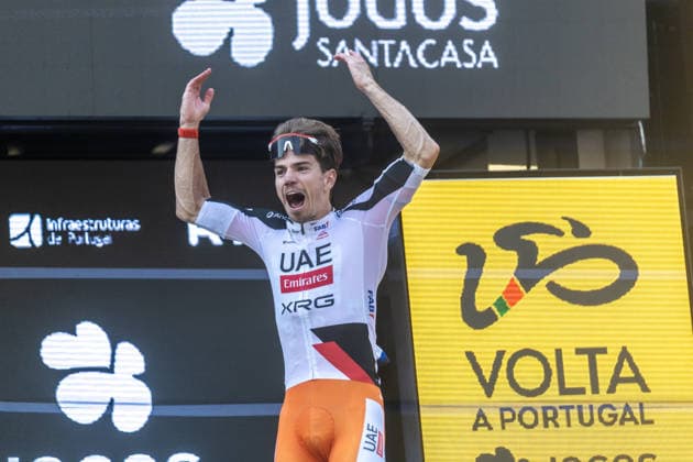 87th Volta A Portugal - 10th Stage Portuguese cyclist Rui Oliveira of UAE Team Emirates-XRG celebrates on the podium after winning the final stage of the 87th Volta a Portugal, from Maia to Porto, Portugal, on August 16, 2026. Porto Portugal  Copyright: xEduardoxAlmeidax originalFilename:almeida-notitle260816_npUSf.jpg