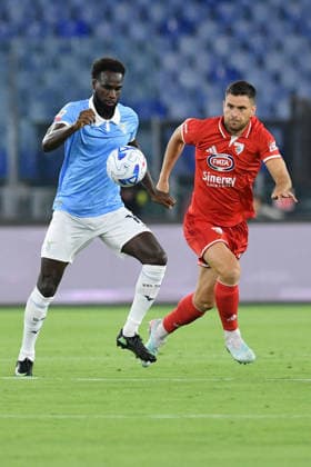 SOCCER - Coppa Italia - SS Lazio vs. Mantova 1911 Photo by IPA ABACAPRESS.COM87557633 - Boulaye Dia of SS Lazio and Stefano Cella of Mantova 1911 during the Round of 32 match of the Coppa Italia between Lazio and Mantova at the Stadio Olimpico. Rome (Italy), August 16, 2026 Mattia Vian Rome Italy  Copyright: xIPAxSport ABACAx