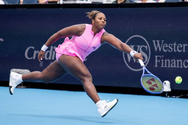 August 16, 2026, Mason, Ohio, U.S: Taylor Townsend (USA) is unable to catch up to a shot at the corner during SundayÃ¢â‚¬â ¢s second round of the Cincinnati Open at the Lindner Family Tennis Center , Mason, Oh. Mason U.S - ZUMAs304 20260816_zaf_s304_139 Copyright: xScottxStuartx