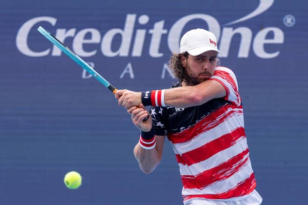 August 16, 2026, Mason, Ohio, U.S: Marco Trungelliti (ARG) hits a two-handed backhand during SundayÃ¢â‚¬â ¢s second round of the Cincinnati Open at the Lindner Family Tennis Center , Mason, Oh. Mason U.S - ZUMAs304 20260816_zaf_s304_174 Copyright: xScottxStuartx