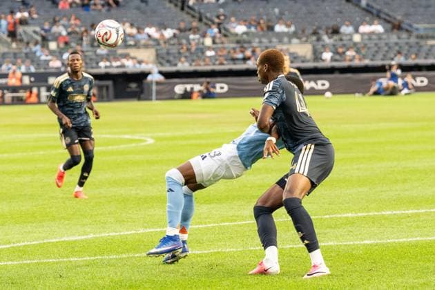 August 16, 2026, Bronx, New York, USA: Neil Pierre (44) of Philadelphia Union fouled Andres Perea (8) of NYCFC in the area resulted penalty during MLS, Fussball Herren, USA regular season game between NYCFC and Philadelphia Union at Yankee stadium in New York, NY on August 16, 2026. Philadelphia won 3 - 2. MLS Regular Season Game Between NYCFC And Philadelphia Union  - ZUMAr339 20260816_znp_r339_002 Copyright: xLevxRadinx