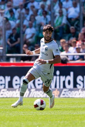 Hannover, Deutschland 16. August 2026: 2. BL - 2026 2027 - Sp. 2 - Hannover 96 gegen VfL Wolfsburg Im Bild: Muhammed Damar (VfL) DFL DFB regulations prohibit any use of photographs as image sequences and or quasi-video Heinz von Heiden Arena Niedersachsen *** Hanover, Germany, August 16, 2026, 2nd Bundesliga 2026–2027, Matchday 2: Hannover 96 vs. VfL Wolfsburg. Pictured: Muhammed Damar, VfL. DFL and DFB regulations prohibit any use of photographs as image sequences and or quasi-video. Heinz von Heiden Arena, Lower Saxony Copyright: xFotostandx xKruczynskix