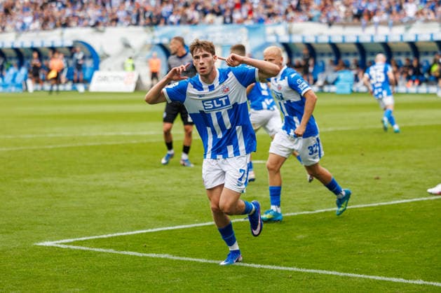 Torjubel und Freude bei Torschütze Bernie Lennemann (Rostock) nach seinem Treffer zum 2:3; GER, FC Hansa Rostock vs. SV Waldhof Mannheim, Fußball, Männer, 3.Liga, 02.Spieltag, Spielzeit 2026 2027, 16.08.2026 Rostock Ostseestadion Mecklenburg - Vorpommern Deutschland *** Goal celebration and joy from goal scorer Bernie Lennemann of Rostock after his goal to make it 2–3 GER, FC Hansa Rostock vs. SV Waldhof Mannheim, Soccer, Men, 3rd Division, Matchday 2, 2026–2027 season, August 16, 2026, Rostock Ostseestadion, Mecklenburg-Western Pomerania, Germany