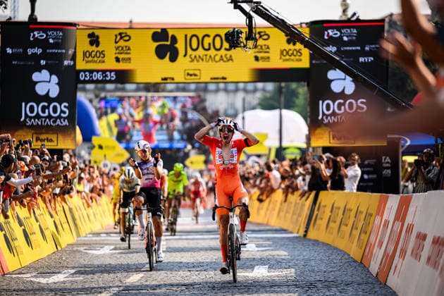 87th Volta A Portugal - 10th Stage Rui Oliveira of UAE Team Emirates - XRG wins the 136.9km stage of the 87th Volta a Portugal - Stage 10 Maia - Porto, finishing in the Aliados, at Porto, Porto. porto Porto Portugal  Copyright: xPedroxBrandaox originalFilename:brandao-voltaapo260816_nplhR.jpg