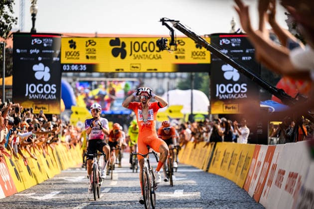 87th Volta A Portugal - 10th Stage Rui Oliveira of UAE Team Emirates - XRG wins the 136.9km stage of the 87th Volta a Portugal - Stage 10 Maia - Porto, finishing in the Aliados, at Porto, Porto. porto Porto Portugal  Copyright: xPedroxBrandaox originalFilename:brandao-voltaapo260816_npATY.jpg