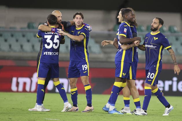 SOCCER - Coppa Italia - Hellas Verona FC vs. Virtus Entella Photo by IPA ABACAPRESS.COM87565390 - Hellas Verona players celebrate their victory at the end of the Hellas Verona FC vs. Virtus Entella match, the 32nd round of the 2026-27 Coppa Italia Frecciarossa, at the Marcantonio Bentegodi Stadium in Verona (VR), Italy, on August 16, 2026. Verona Italy  Copyright: xIPAxSport ABACAx