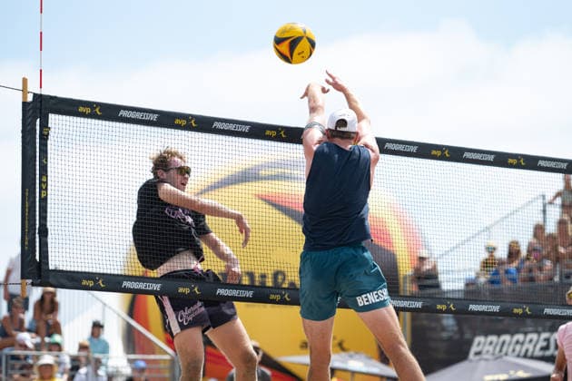 2026 AVP Manhattan Beach Open Gage Basey spikes the ball during the 2026 Manhattan Beach Open at Manhattan Beach Pier on Sunday, August 16, 2026. Manhattan Beach Californai United States  Copyright: xEdwinxSox originalFilename:so-2026avpm260816_np613.jpg