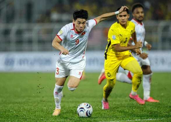August 16, 2026, Kuala Lumpur, Malaysia: Dinh Bac Nguyen of Vietnam (L) and Muhammed Ubaidullah Bin Shamsul Fazili of Malaysia seen in action during the ASEAN Hyundai Cup 2026 First-Leg Semi-Final match between Malaysia and Vietnam at Kuala Lumpur Football Stadium. Final score; Malaysia 0:2 Vietnam Kuala Lumpur Malaysia - ZUMAs197 20260816_aaa_s197_322 Copyright: xWongxFokxLoyx