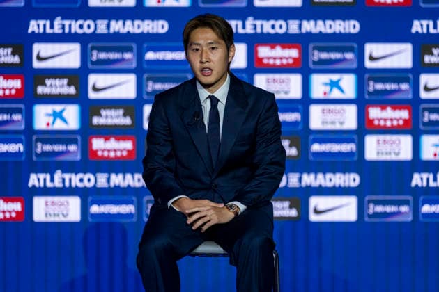 Kang-In Lee unveiling as new player of Atletico de Madrid Kang-In Lee speaks during his unveiling as new player of Atletico de Madrid at Estadio Riyadh Air Metropolitano on August 17, 2026 in Madrid, Spain. Madrid Estadio Riyadh Air Metropolitano Madrid Spain Copyright: xAlbertoxGardinx AGardin_20260817_Kang-In_Lee_0016