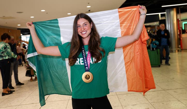 Modern Heptathlon Gold Medallist Kate O Connor Homecoming From 2026 European Athletics Championships, Dublin Airport, Dublin 17 8 2026 Kate O™Connor poses with her gold medal Kate O™Connor poses with her gold medal 17 8 2026  Copyright: xx BB3_2776