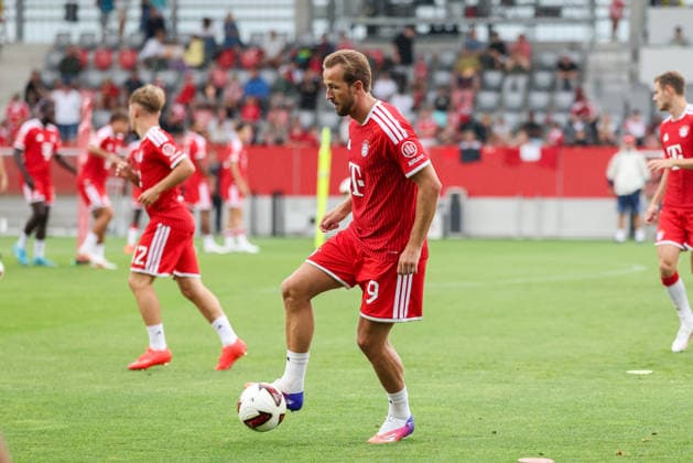 Harry Kane (FC Bayern Muenchen, 09) mit Ball, GER, Allianz FC Bayern Muenchen Team Day, Fussball, Saison 2026 2027, 17.08.2026, GER, Allianz FC Bayern Muenchen Team Day, Fussball, Saison 2026 2027, 17.08.2026 Muenchen *** Harry Kane, FC Bayern Munich, No. 9 with the ball, GER, Allianz FC Bayern Munich Team Day, soccer, 2026–2027 season, August 17, 2026, GER, Allianz FC Bayern Munich Team Day, soccer, 2026–2027 season, August 17, 2026, Munich Copyright: xEibner-Pressefoto JennixMaulx EP_JML