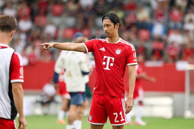 Hiroki Ito (FC Bayern Muenchen, 21) gestikuliert, GER, Allianz FC Bayern Muenchen Team Day, Fussball, Saison 2026 2027, 17.08.2026, GER, Allianz FC Bayern Muenchen Team Day, Fussball, Saison 2026 2027, 17.08.2026 Muenchen *** Hiroki Ito, FC Bayern Munich, 21, gesturing, GER, Allianz FC Bayern Munich Team Day, soccer, 2026–2027 season, August 17, 2026, GER, Allianz FC Bayern Munich Team Day, soccer, 2026–2027 season, August 17, 2026, Munich Copyright: xEibner-Pressefoto JennixMaulx EP_JML