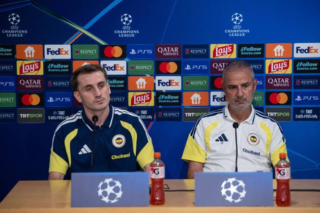 Ahead of Fenerbahce v Olympique Lyonnais - UEFA Champions League??????? ISTANBUL, TURKIYE - AUGUST 17: Ismail Kartal (R), head coach of Fenerbahce and Kerem Akturkoglu (L) of Fenerbahce attend a press conference, PK, Pressekonferenz at the Can Bartu Training Facilities ahead of UEFA Champions League playoff first-leg match against French side Olympique Lyonnais in Istanbul, Turkiye on August 17, 2026. Celal Gunes Anadolu Istanbul Turkey. Editorial use only. Please get in touch for any other usage.  Copyright: x2026xAnadoluxCelalxGunesx