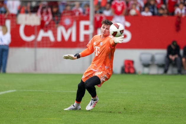 Jonas Urbig (FC Bayern Muenchen, 40), GER, Allianz FC Bayern Muenchen Team Day, Fussball, Saison 2026 2027, 17.08.2026, GER, Allianz FC Bayern Muenchen Team Day, Fussball, Saison 2026 2027, 17.08.2026 Muenchen *** Jonas Urbig, FC Bayern Munich, 40, GER, Allianz FC Bayern Munich Team Day, Soccer, 2026–2027 Season, August 17, 2026, GER, Allianz FC Bayern Munich Team Day, Soccer, 2026–2027 Season, August 17, 2026, Munich Copyright: xEibner-Pressefoto JennixMaulx EP_JML