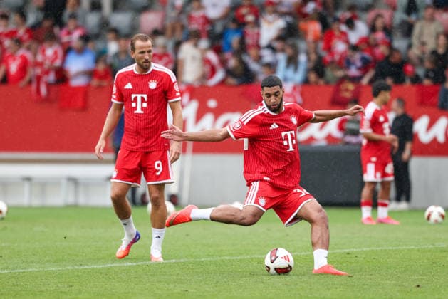 Ismael Saibari (FC Bayern Muenchen, 34) mit Ball, mit Harry Kane (FC Bayern Muenchen, 09), GER, Allianz FC Bayern Muenchen Team Day, Fussball, Saison 2026 2027, 17.08.2026, GER, Allianz FC Bayern Muenchen Team Day, Fussball, Saison 2026 2027, 17.08.2026 Muenchen *** Ismael Saibari, FC Bayern Munich, 34, with the ball, with Harry Kane, FC Bayern Munich, 09, GER, Allianz FC Bayern Munich Team Day, soccer, 2026–2027 season, August 17, 2026, GER, Allianz FC Bayern Munich Team Day, soccer, 2026–2027 season, August 17, 2026, Munich Copyright: xEibner-Pressefoto JennixMaulx EP_JML