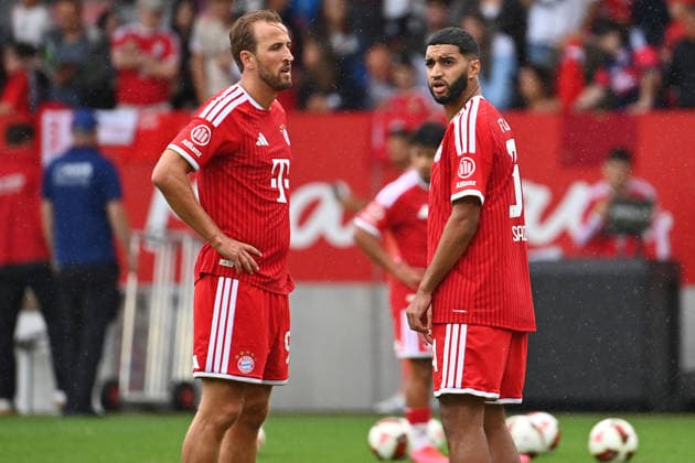 v.li:Harry KANE (Bayern Muenchen) mit Ismael SAIBARI (Bayern Muenchen),Aktion. Oeffentliches Training FC Bayern Muenchen und Family Day am 17.08.2026 auf dem FC Bayern Campus in Muenchen. Fussball 1. Bundesliga,Saison 2026 2027. *** From left: Harry KANE of Bayern Munich with Ismael SAIBARI of Bayern Munich; FC Bayern Munich public training session and Family Day on August 17, 2026, at the FC Bayern Campus in Munich; Soccer, Bundesliga 1,2026–2027 season