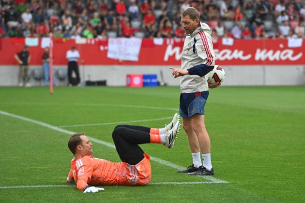 Torwarttrainer Michael RECHNER (Bayern Muenchen) mit Manuel NEUER (Torwart Bayern Muenchen), Oeffentliches Training FC Bayern Muenchen und Family Day am 17.08.2026 auf dem FC Bayern Campus in Muenchen. Fussball 1. Bundesliga,Saison 2026 2027. *** Goalkeeper coach Michael RECHNER of Bayern Munich with Manuel NEUER, goalkeeper for Bayern Munich, FC Bayern Munich open practice and Family Day on August 17, 2026, at the FC Bayern Campus in Munich; Soccer, Bundesliga 1, 2026–2027 season