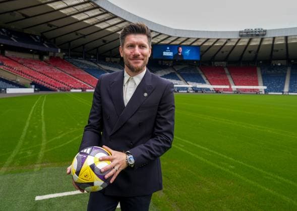 New Scotland Men s Team Head Coach Sebastien Pocognoli photographed at pitchside at Hampden Park. New Scotland Manager Sebastien Pocognoli press conference, PK, Pressekonferenz Football, Barclays Hampden Stadium, Glasgow, Scotland, UK - 17 Aug 2026Glasgow Barclays Hampden Scotland United Kingdom  Copyright: xStuartxWallace Shutterstockx 17103705c