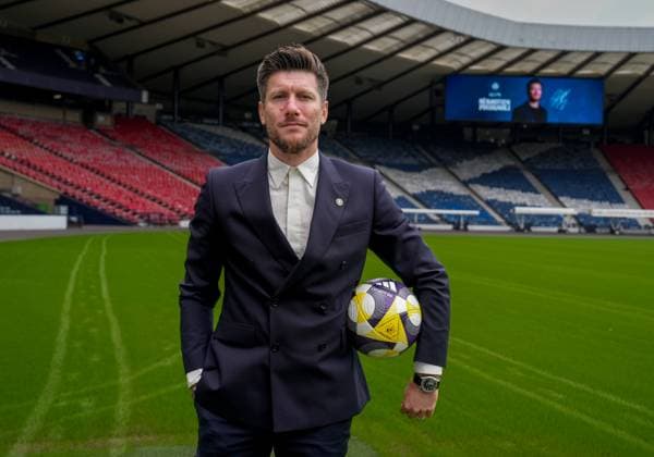 New Scotland Men s Team Head Coach Sebastien Pocognoli photographed at pitchside at Hampden Park. New Scotland Manager Sebastien Pocognoli press conference, PK, Pressekonferenz Football, Barclays Hampden Stadium, Glasgow, Scotland, UK - 17 Aug 2026Glasgow Barclays Hampden Scotland United Kingdom  Copyright: xStuartxWallace Shutterstockx 17103705l
