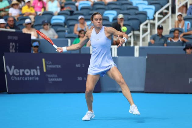 MASON, OHIO - AUGUST 17: Maria Sakkari of Greece hits a forhand during day seven of the Cincinnati Open at the Lindner Family Tennis Center on August 17, 2026 in Mason, Ohio.  Copyright: xShainaxBenhiyoun SPPx Sportspressphoto_SPR210225