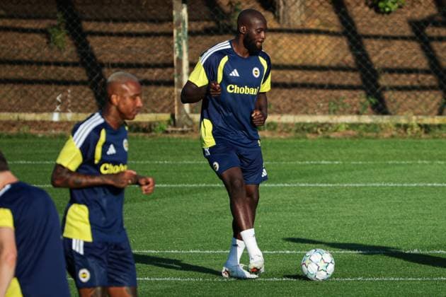 Belgian Romelu Lukaku pictured during his first training after the signing of his new contract with the Turkish Süper Lig team Fenerbahce SK in Istanbul, Turkey on Monday 17 August 2026. Lukaku signed a deal for one year, with the option to extend the contract. The Turkish team payed 6 million euro for the attacker, who made a transfer from the Italian SSC Napoli. BURAK BASTURK BurakxBasturk  x183618395x
