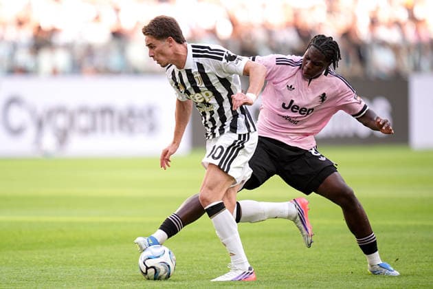 Juventus s Kenan Yildiz fights for the ball with Juventus s Augusto Owusu during the pre season friendly soccer match between Juventus and Juventus Next Gen at the Allianz Stadium in Torino, north west Italy - Wednesday, August 17, 2026. - Soccer .  Copyright: xMarcoxAlpozzi LaPressex