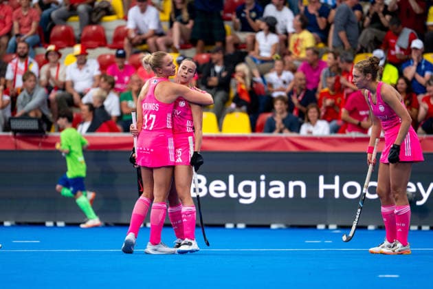 17.08.2026, BEL, Hockey, Frauen, FIH Weltmeisterschaft, Länderspiel, Deutschland vs Argentinien Lynn Krings ( Deutschland, 17 ), Johanna Hachenberg ( Deutschland, 25 ) ist enttäuscht über die 2:3 Niederlage, Wavre Belfius Arena Wallonisch-Brabant Belgien *** August 17, 2026, BEL, Hockey, Women, FIH World Championship, International Match, Germany vs. Argentina Lynn Krings (Germany), 17, and Johanna Hachenberg (Germany), 25, are disappointed by the 2–3 loss, Wavre Belfius Arena, Walloon Brabant, Belgium Copyright: xNordphoto Memmlerx