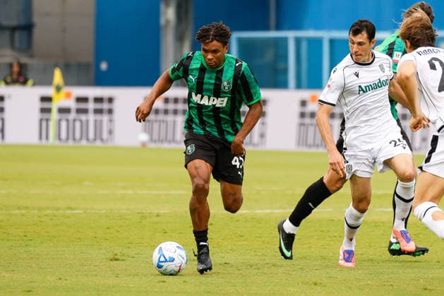 IPA87579837 - Armand Lauriente (Sassuolo) during the 2026–2027 Frecciarossa Italian Cup soccer match between Sassuolo and Cesena at the Mapei Stadium in Reggio Emilia, Italy, on August 17, 2026, during the match between US Sassuolo and Cesena FC, Italian Coppa Italia soccer match in Reggio Emilia, Italy, August 17, 2026  Copyright: xLucaxDiliberto IPAxSportx xx 87579837