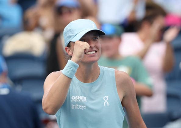 August 17, 2026, Mason, Ohio, USA: IGA SWIATEK of Poland after the match against M. Sakkari of Greece in the third round of tennis tournament WTA, Tennis Damen 1000 Cincinnati Open in Mason, USA. Iga Swiatek 4:6, 6:1, 6:1. Mason USA - ZUMAc278 20260817_zsp_c278_013 Copyright: xMarcinxCholewinskix