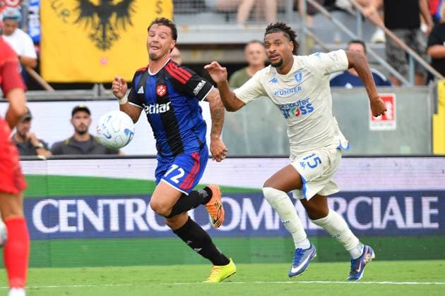 IPA87581207 - Simone Zanon (Pisa) was stopped by Joseph Ceesay (Empoli) during the Pisa SC vs. Empoli FC Coppa Italia soccer match in Pisa, Italy, on August 17, 2026  Copyright: xGabrielexMasotti IPAxSportx xx 87581207