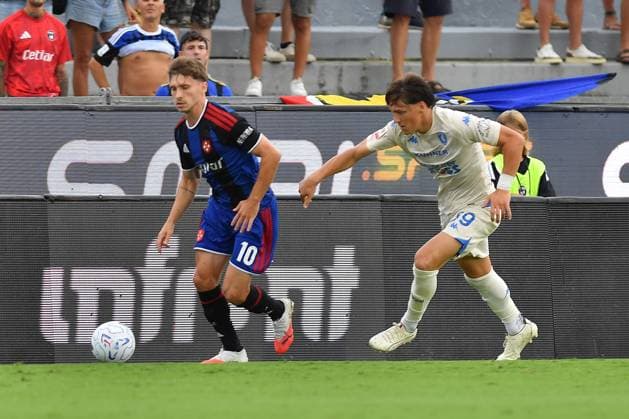 IPA87581364 - Matteo Tramoni (Pisa) was stopped by Edoardo Biondini (Empoli) during the Pisa SC vs. Empoli FC Italian Coppa Italia soccer match in Pisa, Italy, on August 17, 2026  Copyright: xGabrielexMasotti IPAxSportx xx 87581364