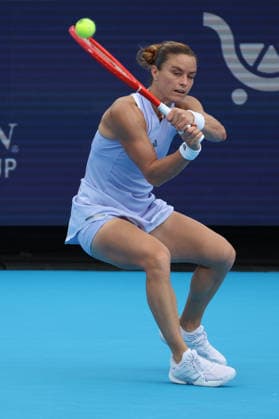 August 17, 2026, Mason, Oh, USA: Cincinnati Open Tennis 2026 - Maria Sakkari hits a ball against Iga Swiatek. 2026 08 17. ZUMAPress Mason USA - ZUMAn24_ 20260817_zaf_n24_063 Copyright: xWallyxNellx