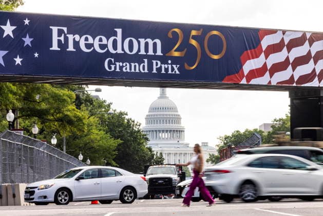 Preparations for Freedom 250 Grand Prix in Washington epaselect A walkway above Pennsylvania Avenue displays a banner for the upcoming Freedom 250 Grand Prix in Washington DC, USA, 17 August 2026. The race, the first IndyCar, Indy Car, IRL, USA event to take place near the National Mall, is scheduled for 22-23 August. WASHINGTON DC USA  Copyright: xJIMxLOxSCALZOx