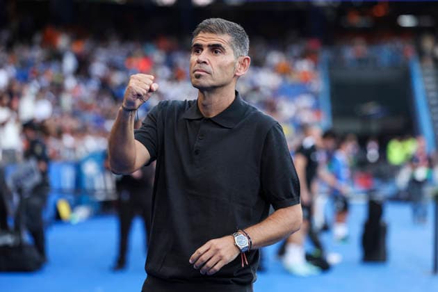 August 17, 2026, A Coruna, A Coruna, SPAIN: Antonio Hidalgo, head coach of RC Deportivo A Coruna, looks on during the Spanish league, LaLiga EA Sports, football match played between RC Deportivo and Elche CF at Riazor stadium on August 17, 2026, in A Coruna, Spain. A Coruna SPAIN - ZUMAa181 20260817_zaa_a181_059 Copyright: xIrinaxR.xHipolitox