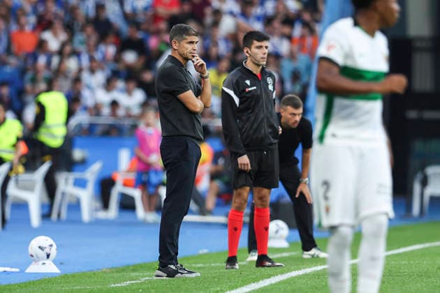 August 17, 2026, A Coruna, A Coruna, SPAIN: Antonio Hidalgo, head coach of RC Deportivo A Coruna, gestures during the Spanish league, LaLiga EA Sports, football match played between RC Deportivo and Elche CF at Riazor stadium on August 17, 2026, in A Coruna, Spain. A Coruna SPAIN - ZUMAa181 20260817_zaa_a181_075 Copyright: xIrinaxR.xHipolitox