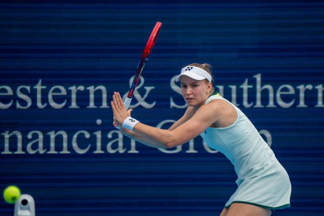 Cincinnati Open Third Round: Elena Rybakina Vs Magdalena Frech Elena Rybakina is seen during her third-round match against Magdalena Frech at the Cincinnati Open in Mason, Ohio, on August 17, 2026. Mason Ohio United States  Copyright: xJasonxWhitmanx originalFilename:whitman-cincinna260817_npmW8.jpg