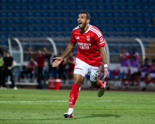 Vangelis Pavlidis scores SL Benfica s fourth goal during the Liga Portugal match between Casa Pia and SL Benfica at Estadio Municipal de Rio Maior, Portugal. (Diogo Sautchuk) Copyright: xDiogoxSautchukx
