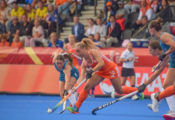 Joosje Burg (16 Netherlands Hockey Team) during the FIH World Cup game between Australia and Netherlands at Wagener stadion, Amstelveen, Netherlands.  Copyright: xArnexvanxderxBenx xSPPx Sportspressphoto_SPR210355