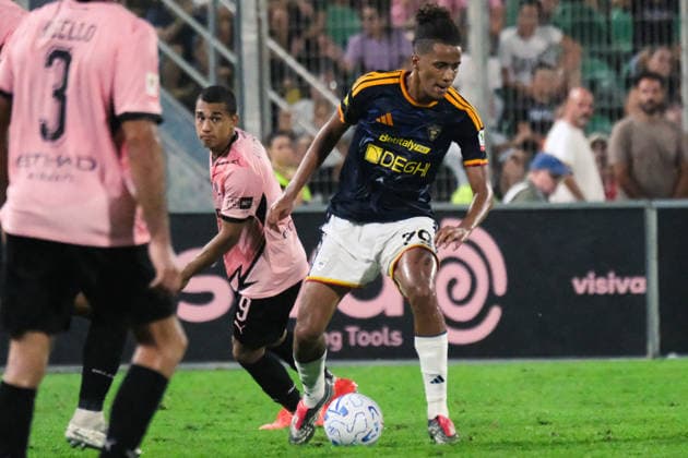 SOCCER - Coppa Italia - Palermo FC vs. US Lecce Photo by IPA ABACAPRESS.COM87583671 - Palermo, Italy, August 17, 2026. Renzo Barbera Stadium, Palermo vs. Lecce, a match in the 32nd round of the 2026–2027 Italian Cup. Pictured: Oumar Ngom (US Lecce) Palermo Italy  Copyright: xIPAxSport ABACAx