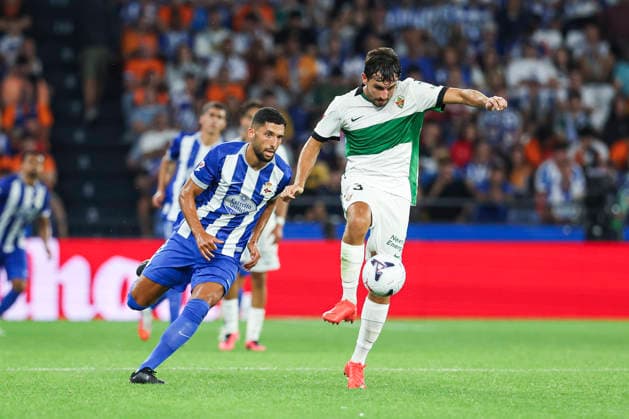 August 17, 2026, A Coruna, A Coruna, SPAIN: Zakaria Eddahchouri of RC Deportivo A Coruna and Victor Chust of Elche CF in action during the Spanish league, LaLiga EA Sports, football match played between RC Deportivo and Elche CF at Riazor stadium on August 17, 2026, in A Coruna, Spain. RC Deportivo A Coruna V Elche CF - LaLiga EA Sports  - ZUMAa181 20260817_zaa_a181_099 Copyright: xIrinaxR.xHipolitox