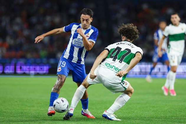 August 17, 2026, A Coruna, A Coruna, SPAIN: Luismi Cruz of RC Deportivo A Coruna and Javi Morcillo of Elche CF in action during the Spanish league, LaLiga EA Sports, football match played between RC Deportivo and Elche CF at Riazor stadium on August 17, 2026, in A Coruna, Spain. RC Deportivo A Coruna V Elche CF - LaLiga EA Sports  - ZUMAa181 20260817_zaa_a181_103 Copyright: xIrinaxR.xHipolitox