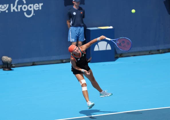 August 17, 2026, Mason, Ohio, USA: DIANA SHNAIDER during the match against M. Chwalinska of Poland in the third round of tennis tournament WTA, Tennis Damen 1000 Cincinnati Open in Mason, USA. Mason USA - ZUMAc278 20260817_zsp_c278_028 Copyright: xMarcinxCholewinskix