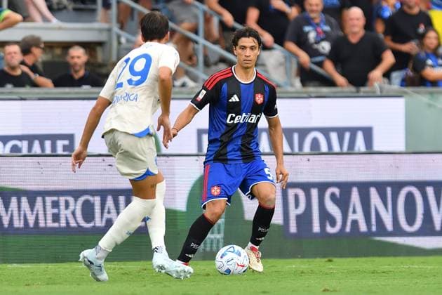 IPA87584246 - Giuseppe Leone (Pisa) was stopped by Lorenzo Tosto (Empoli) during the Pisa SC vs. Empoli FC Coppa Italia soccer match in Pisa, Italy, on August 17, 2026  Copyright: xGabrielexMasotti IPAxSportx xx 87584246