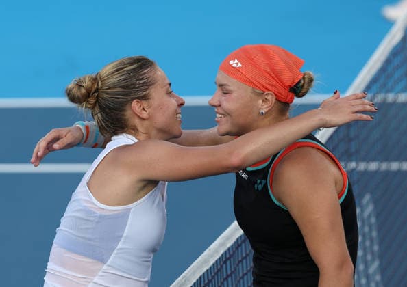 August 17, 2026, Mason, Ohio, USA: DIANA SHNAIDER and MAJA CHWALINSKA of Poland after the match in the third round of tennis tournament WTA, Tennis Damen 1000 Cincinnati Open in Mason, USA. Shnaider won 6:2, 7:6 Mason USA - ZUMAc278 20260817_zsp_c278_047 Copyright: xMarcinxCholewinskix