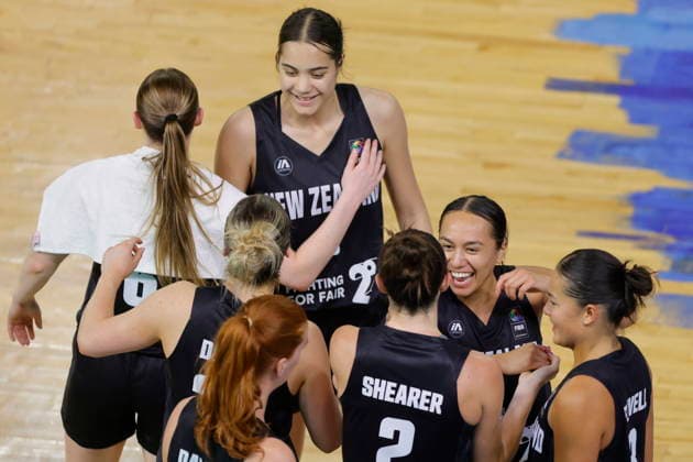 Women s Olympic Basketball Qualifier - Argentina vs. New Zealand New Zealand players celebrate their victory against Argentina during a Group A game of the FIBA Women s Basketball World Cup 2026 Pre-Qualifying Tournament between Argentina and New Zealand at the Arena Astros in Guadalajara, Mexico, 17 August 2026. Guadalajara Mexico  Copyright: xFranciscoxGuascox