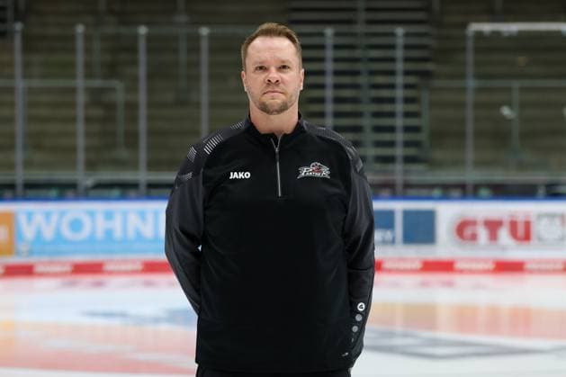 Development Coach Mika Wendell (Augsburger Panther), Mannschafts und Portraitbilder, Augsburger Panther, Saison 2026 2027, Eishockey, Penny-DEL, 17.08.2025 Augsburg Bayern Deutschland *** Development Coach Mika Wendell, Augsburger Panther; team and portrait photos, Augsburger Panther, 2026–2027 season, ice hockey, Penny DEL, August 17, 2025, Augsburg, Bavaria, Germany Copyright: xkolbert-press ChristianxKolbertx