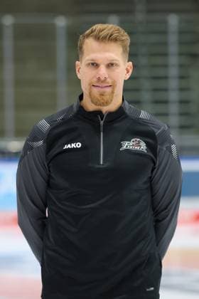 Strength und Conditioning Coach Adrian Schelenz (Augsburger Panther), Mannschafts und Portraitbilder, Augsburger Panther, Saison 2026 2027, Eishockey, Penny-DEL, 17.08.2025 Augsburg Bayern Deutschland *** Strength and Conditioning Coach Adrian Schelenz, Augsburger Panther; team and portrait photos; Augsburger Panther; 2026–2027 season; ice hockey; Penny DEL; August 17, 2025; Augsburg, Bavaria, Germany Copyright: xkolbert-press ChristianxKolbertx