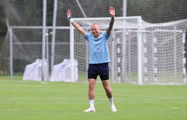 Jon Dagur Thorsteinsson jubelt Freude Emotion Jubel Fußball Fussball Saison 2026 2027 2.Bundesliga Herren DFL 18.08.2026 Training Hertha BSC Berlin DFL regulations prohibit any use of photographs as image sequences and or quasi-video. *** Jon Dagur Thorsteinsson celebrates Joy Emotion Cheering Sports Soccer Soccer Season 2026–2027 2. Bundesliga Men s DFL August 18, 2026 Training Hertha BSC Berlin DFL regulations prohibit any use of photographs as image sequences and or quasi-video